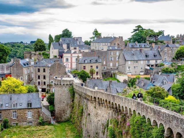 La Residence Des Cordeliers ディナン エクステリア 写真